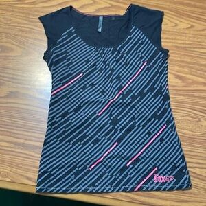 Super cute sleeveless Fox Racing tee - Large